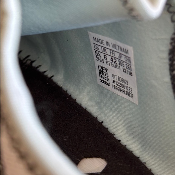 Adidas Women’s NMD_R1 'Vapour Green Gold' - Picture 5 of 6